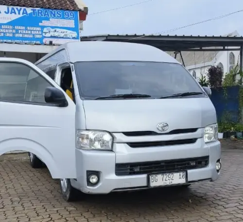 Rental Toyota Hiace